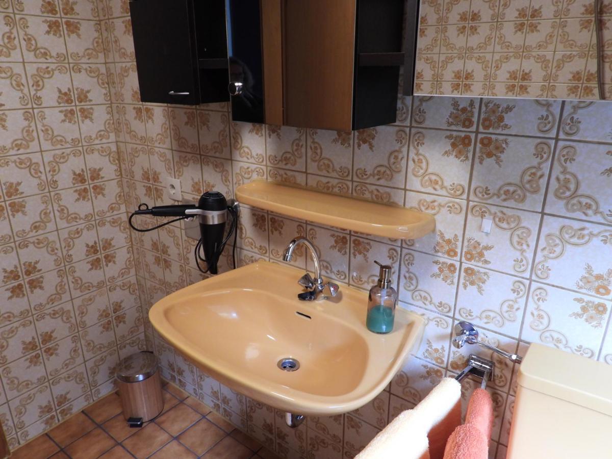 Ferienwohnung "Off Born" Familie Bremm Целль-ан-дер-Мозель Экстерьер фото